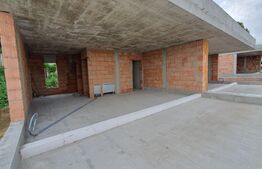 Duplex Select Europa, priveliste superba, 180 mp utili, 230 mp teren, 60mp terase, 140 mp demisol, semifinisat