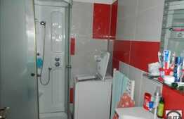 Vanzare 1 camera, decomandat, 40 mp utili + POD, balcon, zona Florilor!