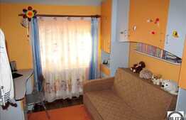 Vanzare 3 camere la mansarda, 51 mp utili, pod, zona strazii Oasului!