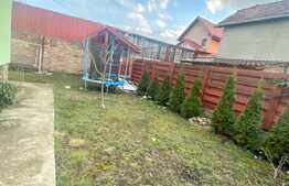 Apartament spatios cu 2 camere decomandate la casa, 80 mp, zona strazii Iasomiei, zona Auchan, Iris