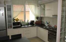 3 camere, 63.5 mp, imobil nou, garaj, boxa, parcare, zona strazii Oasului!