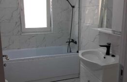 Apartament 2 camere, decomandat, terasa 18 mp, zona Semicentrala