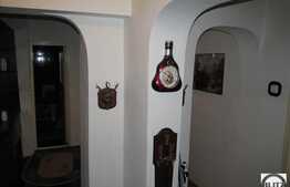 Apartament 3 camere, 65 mp, boxa la subsol, zona strazii Bucuresti