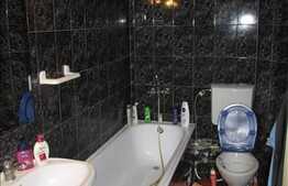 Apartament 3 camere, 65 mp, boxa la subsol, zona strazii Bucuresti