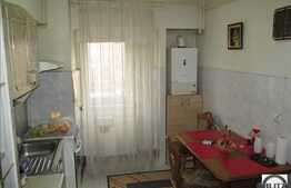 Apartament 3 camere, 65 mp, boxa la subsol, zona strazii Bucuresti