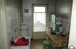 2 camere, 50 mp, semidecomandat, 1 balcon, zona Piata Abator! Orientare S-V!