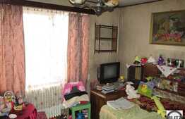 2 camere, 50 mp, semidecomandat, 1 balcon, zona Piata Abator! Orientare S-V!