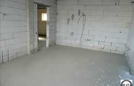 2 camere, demisol, semifinisat, PRET ACCESIBIL,la 2 min de Avram Iancu! RATE!