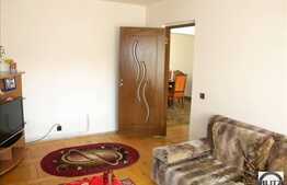 Apartament 3 camere decomandat in zona strazii Parang