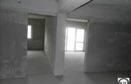 3 camere, 62 mp, zona sensului giratoriu!Posibilitate RATE! Parcare! Semifinisat