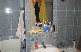 Apartament 3 camere, 65 mp, decomandat! Boxa la subsol! Zona strazii Fabricii!