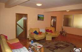 5 camere in vila, 183 mp, imobil nou, 2 balcoane, parcare, zona Kaufland!