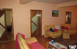 5 camere in vila, 183 mp, imobil nou, 2 balcoane, parcare, zona Kaufland!