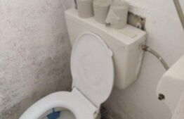 Garsoniera, 12 mp, zona Florilor