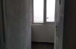 Garsoniera, 12 mp, zona Florilor