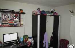 4 camere, decomandat,94 mp, 2 balcoane, etaj intermediar, zona strazii Bucuresti