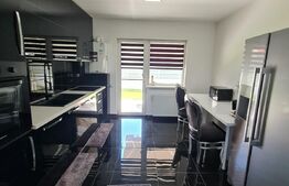 Casa 4 camere, garaj, 153 mp, finisaje premium, zona Teilor