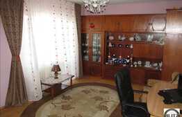 Vanzare 2 camere, 50 mp, decomandat, zona strazii Fabricii de Zahar! Garaj!