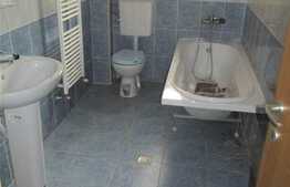 Mansarda inalta, 2 camere, 44.84 mp, balcon! Zona Plopilor! Garaj subteran!