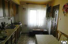 3 camere, 70 mp utili, decomandat, parcare, boxa la subsol, zona strazii Tulcea!