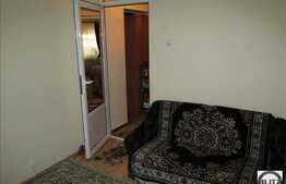 Vanzare 2 camere, decomandat, 50 mp, boxa, pozitionare E-V, zona Iulius Mall!