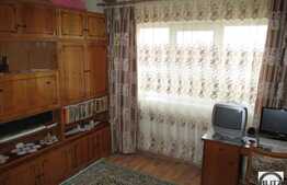 Vanzare 2 camere, decomandat, 50 mp, boxa, pozitionare E-V, zona Iulius Mall!