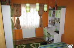 4 camere, 80 mp utili, decomandat, finisat modern, zona strazii Aurel Vlaicu!