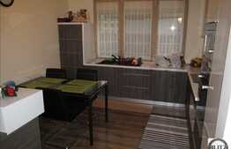 3 camere, 72 mp utili, 2 balcoane inchise, boxa, zona strazii Dionisie Roman!