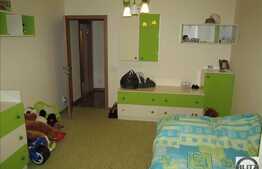 3 camere, 72 mp utili, 2 balcoane inchise, boxa, zona strazii Dionisie Roman!