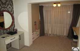 3 camere, 72 mp utili, 2 balcoane inchise, boxa, zona strazii Dionisie Roman!