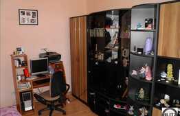 Vanzare 2 camere, decomandat, 56.15 mp, balcon, boxa, zona strazii Fabricii!