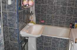 Vanzare 2 camere, decomandat, 56.15 mp, balcon, boxa, zona strazii Fabricii!