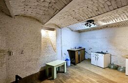 Casa, 5 camere, 235mp, zona centrala