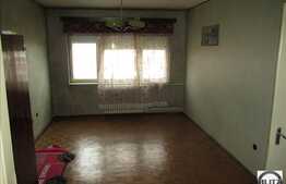 Apartament 2 camere, 50 mp utili, etaj intermediar,decomandat, zona P-ta Abator!