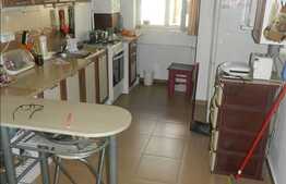 2 camere, 56 mp plus boxa la subsol, zona Florilor