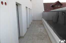 2 camere, 40 mp, terasa 20 mp, imobil nou, semifinisat, zona strazii Paris!