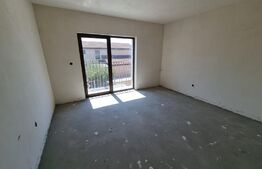  Duplex 4 camere, 135 mp si 240 mp de teren, zona strazii Plevnei
