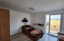 Casa insiruita in Sanpetru