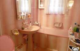 Apartament 3 camere, 65 mp utili, decomandat, zona strazii Intre Lacuri!