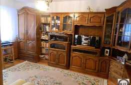 Apartament 3 camere, 65 mp utili, decomandat, zona strazii Intre Lacuri!