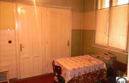 Vanzare apartament cu 2 camere , cota parte pod, zona Piata Mihai Viteazu