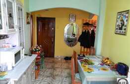 Vanzare 3 camere, 70 mp, parcare, 2 balcoane, boxa, zona strazii Aurel Vlaicu!