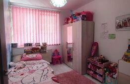 Apartament, 3 camere, 58 mp, loc de parcare, zona Terra