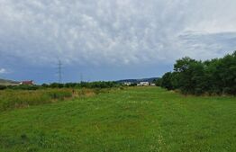 Teren intravilan pentru constructie de case sau duplexuri, 4.000 mp, Luna de Sus