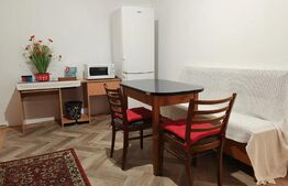Apartament 2 camere, 75mp, decomandat, zona strazii Paris