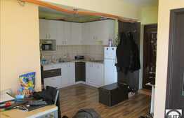 3 camere, semidecomandat, imobil nou, garaj, zona linistita! Mobilat si utilat!