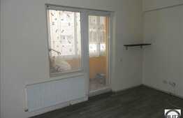 Vanzare 2 camere, 56.5 mp utili, balcon 8 mp! Parcare! Zona strazii Eroilor!