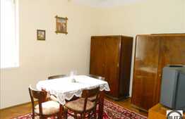 Apartament recent renovat cu 1 camera, 30 mp s loc de parcare si boxa depozitare