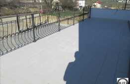 Apartament semifinisat 3 camere, 70 mp, terasa 40 mp, decomandat, zona linistita