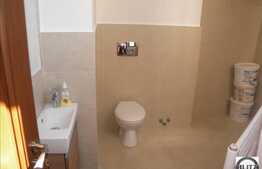 Apartament cu 3 camere de vanzare, zona Piata Unirii